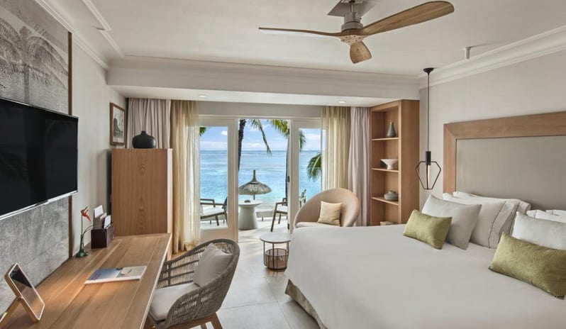 DELUXE BEACH FRONT ROOM1